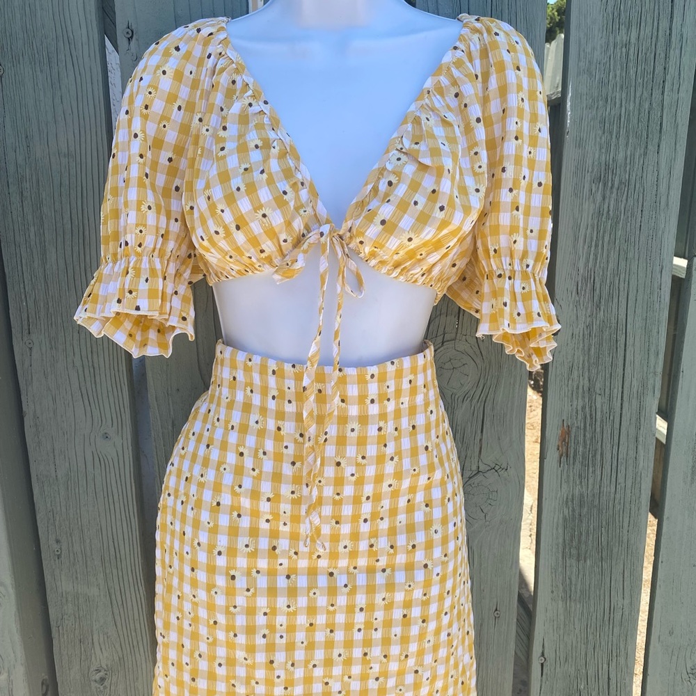 Shein Sunflower Two Piece Set